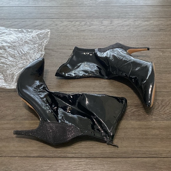 NWT BURJU Savage Ankle Closed Pointed Toe Wet Look With Sparkle Heel | 15 - Picture 3 of 10